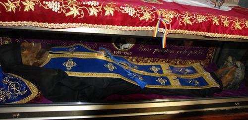 Moastele Sf. Ioan Iacob de la Neamt